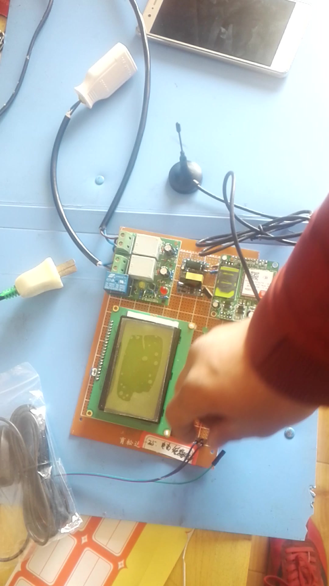 基于51单片机的电力线路短路故障指示器的设计diy设计/开发板套件17-0