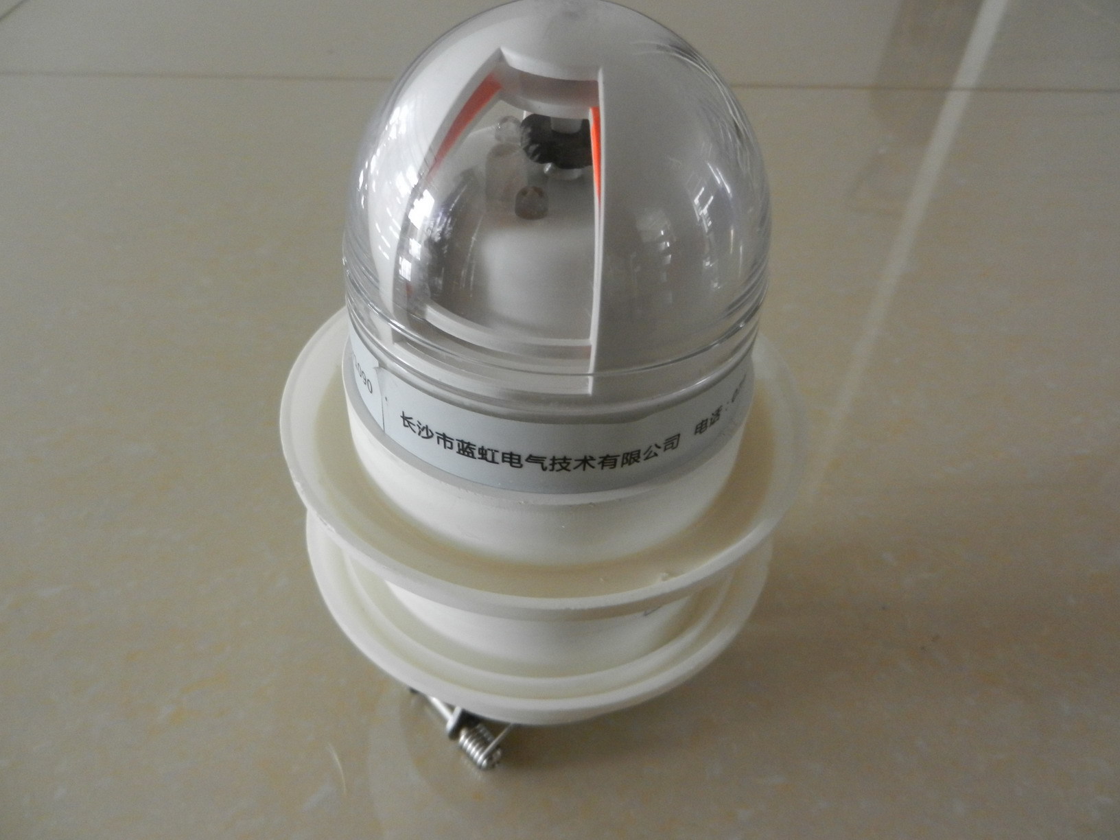 输配电网架空线路故障在线指示器